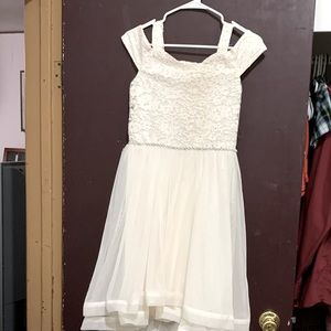 Speechless Kids size 16 white formal dress. Worn once